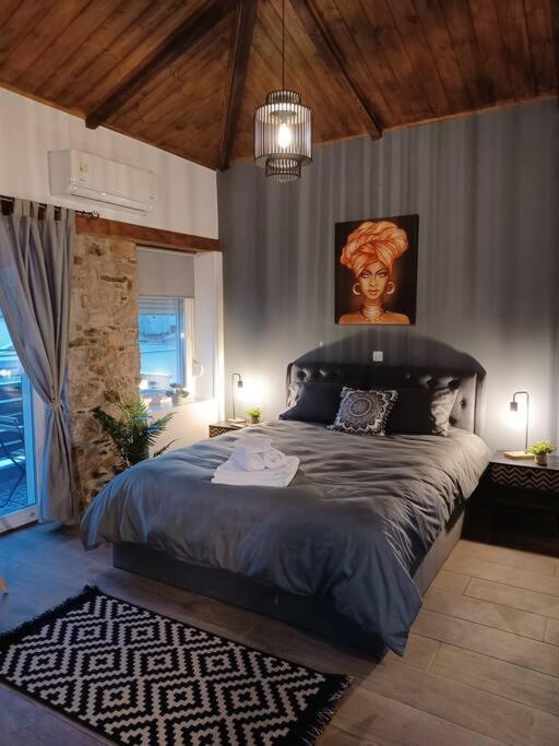 Luxury Apartment With Balcony Mytilene Bagian luar foto