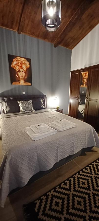 Luxury Apartment With Balcony Mytilene Bagian luar foto